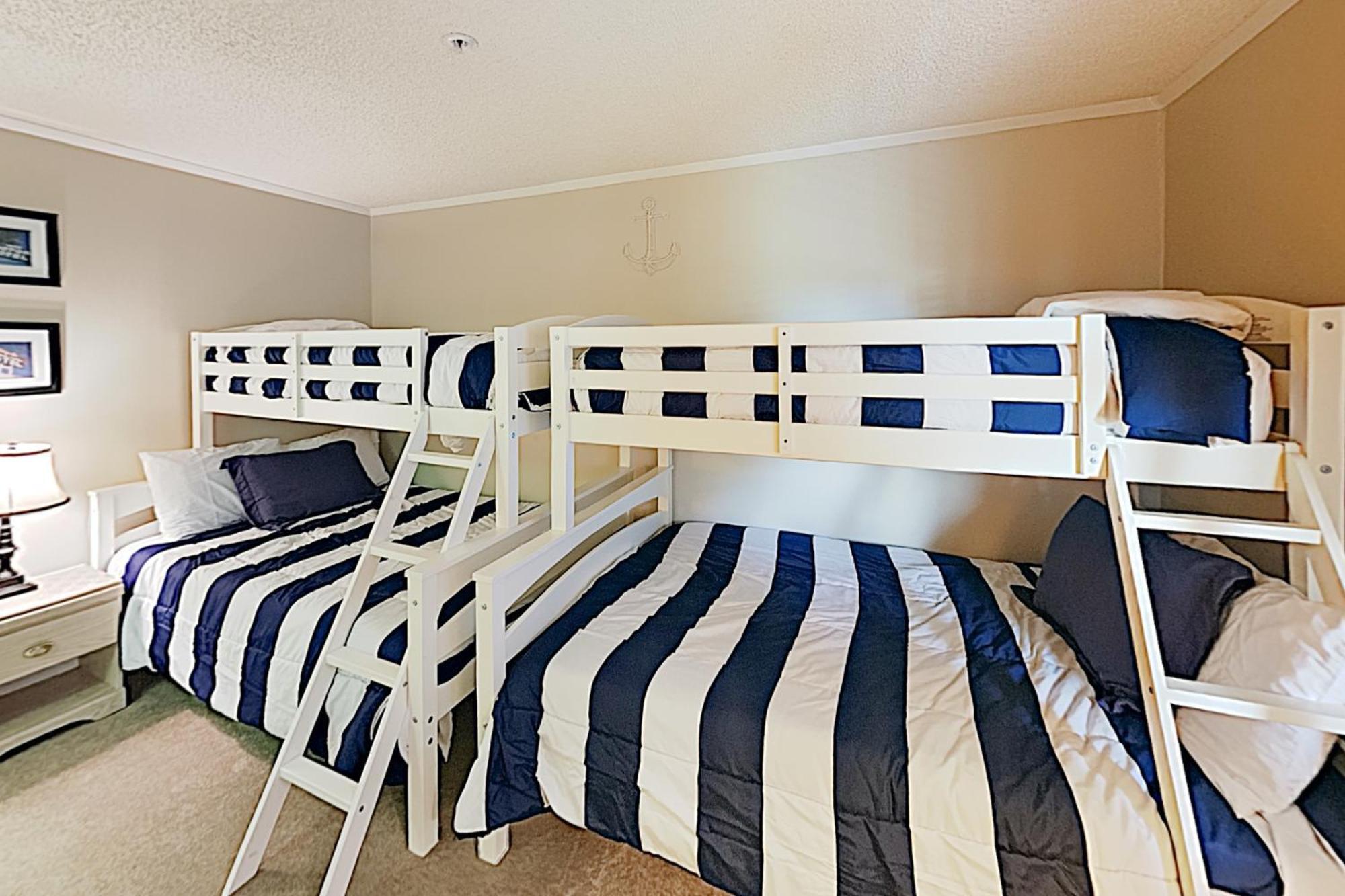 Lodge By The Sea & Fox Lodge Myrtle Beach Room photo