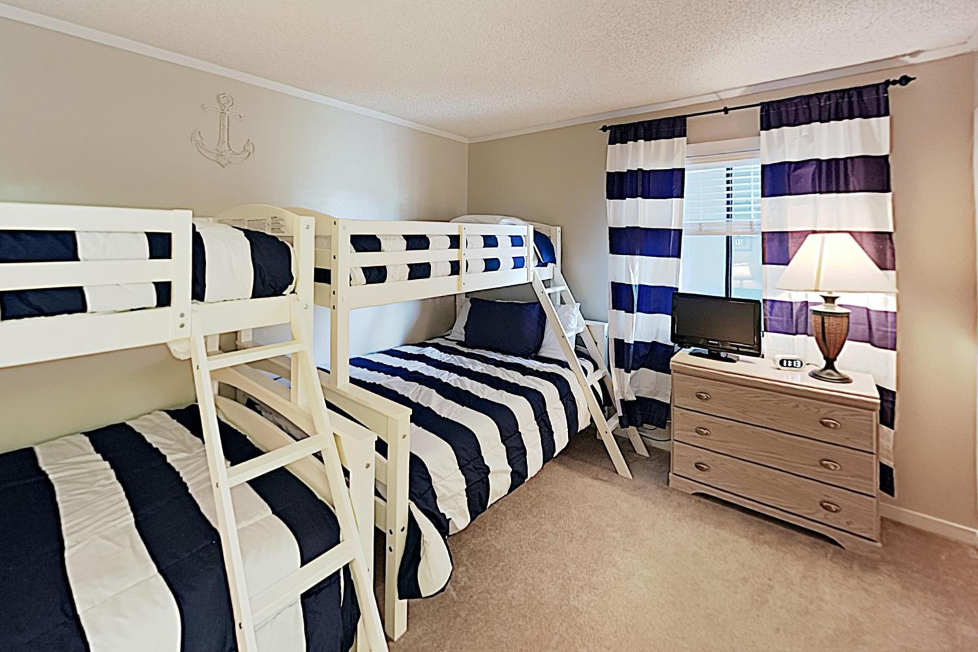 Lodge By The Sea & Fox Lodge Myrtle Beach Room photo